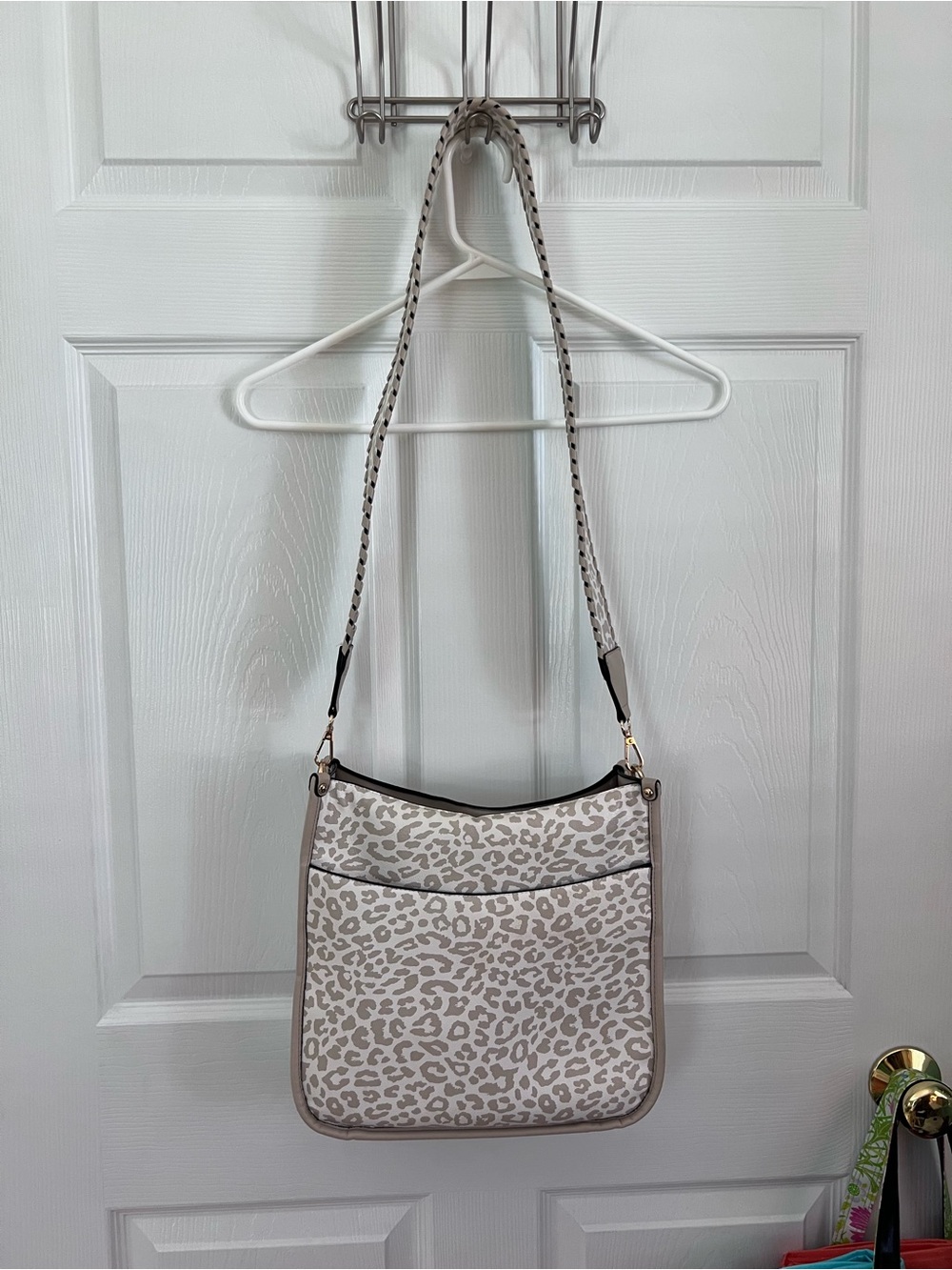 Neutral Leopard Print Crossbody Bag - Cream Taupe